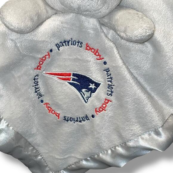 Baby Fanatic Lovey New England Patriots Football Plush Security Blanket Satin - Picture 4 of 12